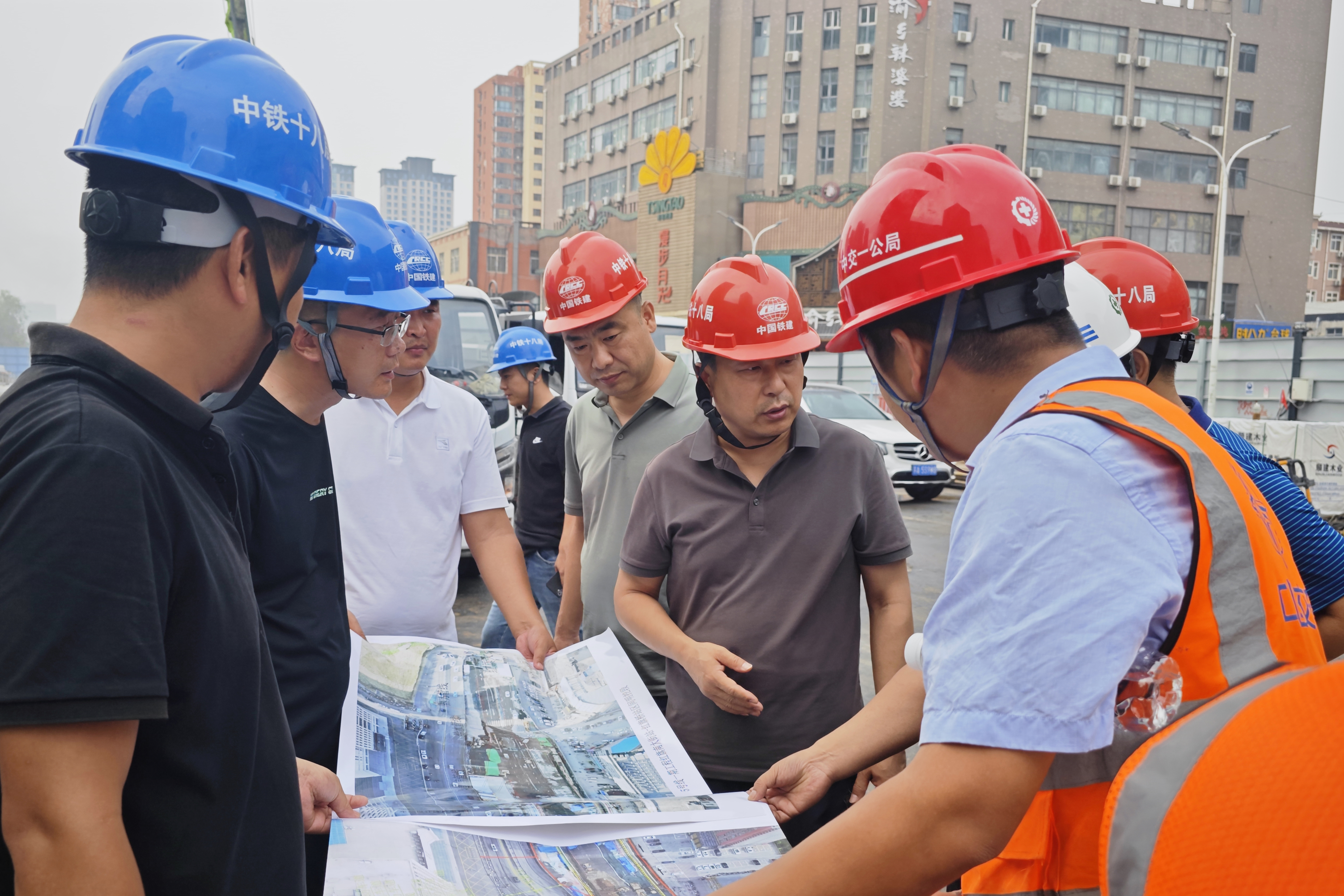 市軌道集團督導檢查軌道交通二期工程建設進展及防汛、環(huán)保等工作